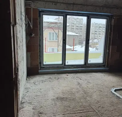 Снимка 4 — Двустаен апартамент в Шумен, Център