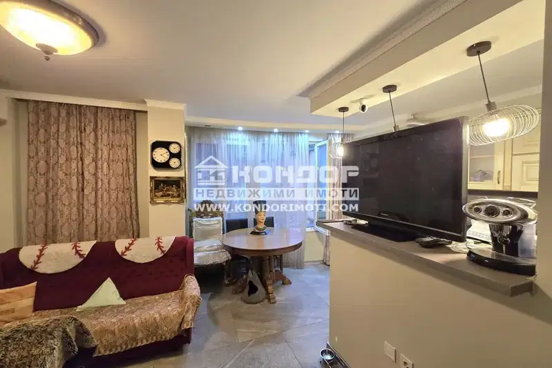 2-bedroom apartment in Plovdiv, Centyr