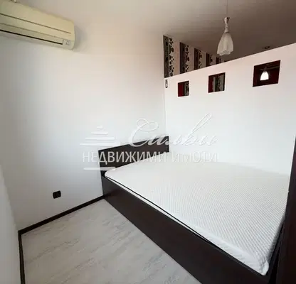 Photo 5 — 2-bedroom apartment in Shumen, Centyr