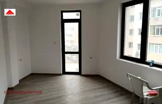 Двустаен апартамент в Шумен, Дивизионна болница