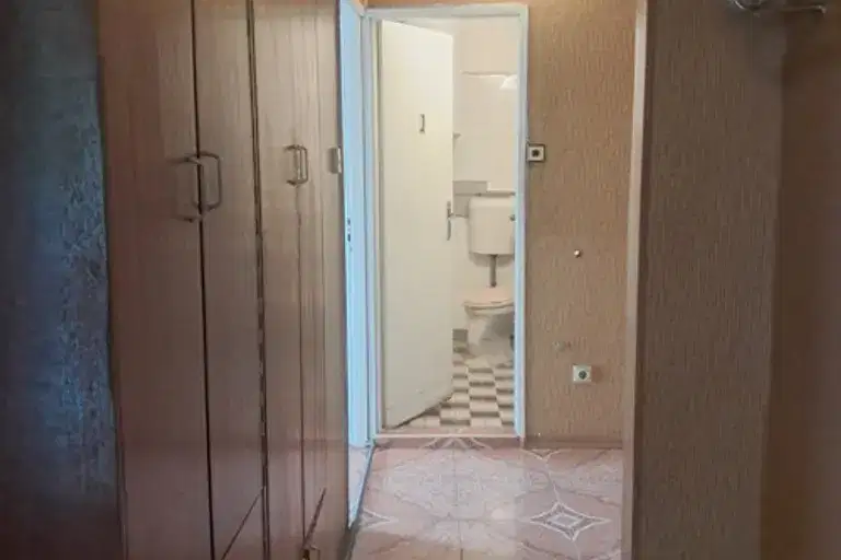 Двустаен апартамент в Русе, Дружба 1
