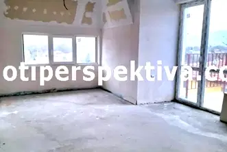 Двустаен апартамент с голяма тераса и гледка към Родопите в Пловдив