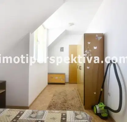 Снимка 5 — Двустаен апартамент с тераса в кв. Христо Смирненски, Пловдив