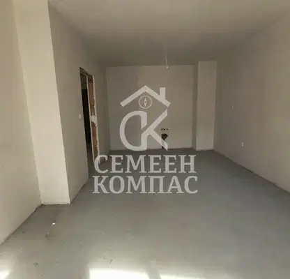 Снимка 2 — Просторен двустаен апартамент с лоджия в кв. Христо Смирненски, Пловдив