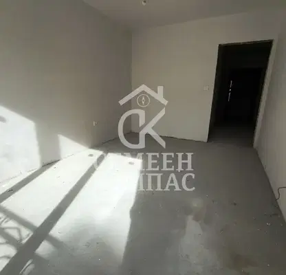 Снимка 5 — Просторен двустаен апартамент с лоджия в кв. Христо Смирненски, Пловдив
