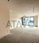 Светъл двустаен апартамент с паркомясто до Гребна база в Пловдив