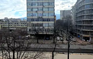 Двустаен тухлен апартамент с тераси в Илинден, София