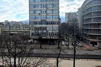 Двустаен тухлен апартамент с тераси в Илинден, София