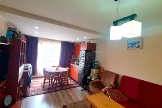 Двустаен апартамент в Перник, Изток