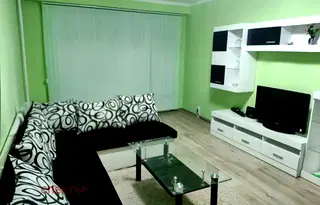 Двустаен апартамент в Перник, Изток