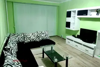 Двустаен апартамент в Перник, Изток