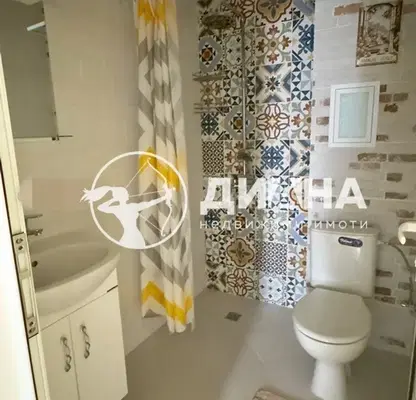 Снимка 5 — Двустаен апартамент с югоизточно изложение в Пловдив, Карловско шосе