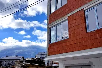 Двустаен апартамент с южен двор в Кръстова вада, София