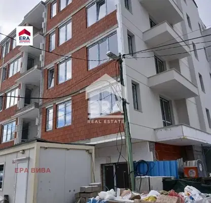Снимка 2 — Двустаен апартамент с южен двор в Кръстова вада, София