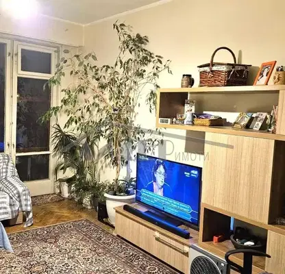 Снимка 2 — Двустаен апартамент с южна тераса в кв. Гагарин, Пловдив