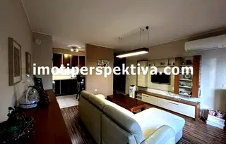 Двустаен апартамент с просторен хол в Кършияка, Пловдив