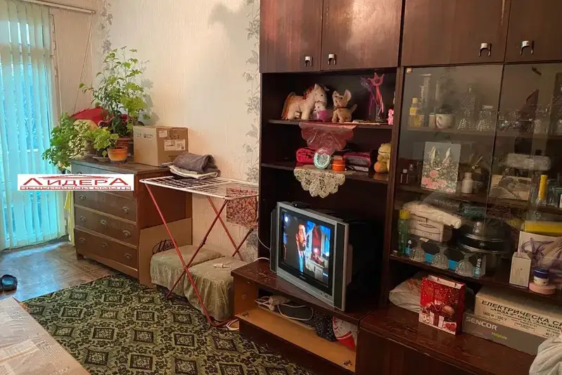 Просторен двустаен апартамент с външна изолация в Кючук Париж, Пловдив
