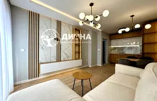 Светъл двустаен апартамент с югозападно изложение в Кючук Париж, Пловдив