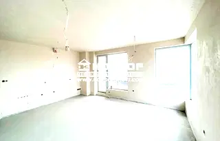 Двустаен апартамент с югозападно изложение в Кючук Париж, Пловдив