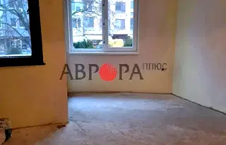 Двустаен апартамент с южно изложение в Лазур, Бургас