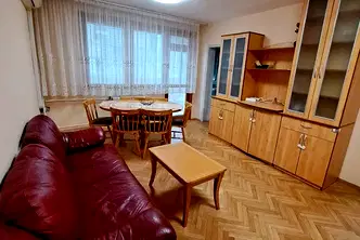 Двустаен апартамент с южно изложение в Лазур, Бургас