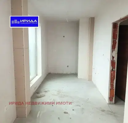 Снимка 3 — Двустаен апартамент с голяма панорамна тераса в Люлин 5, София
