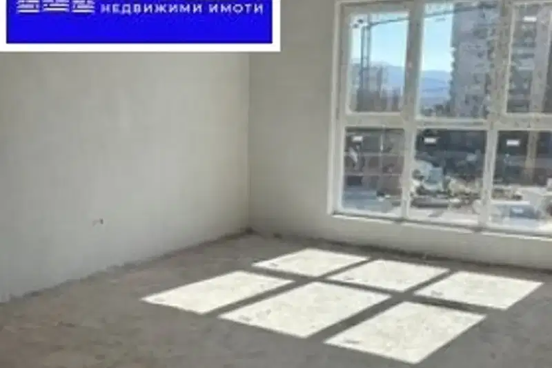 Двустаен апартамент с югозападно изложение в Люлин 5, София