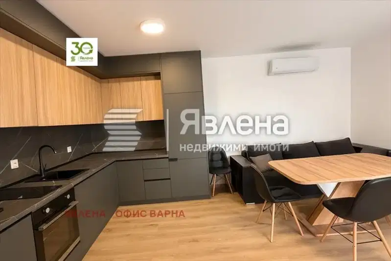 Двустаен апартамент с южно изложение в м-т Пчелина, Варна