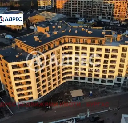 Photo 2 — Two-room apartment with panoramic terrace in Madika, Burgas