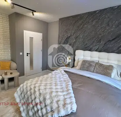 Photo 2 — Two-room apartment with designer furnishings in Malinova Dolina