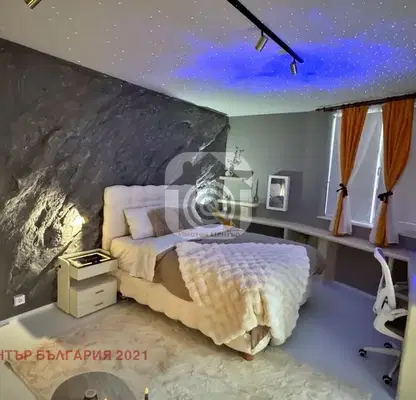 Photo 3 — Two-room apartment with designer furnishings in Malinova Dolina