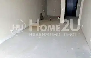 Двустаен апартамент с частен двор в Малинова долина, София