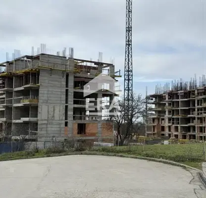 Снимка 5 — Двустаен апартамент с южно изложение и морска панорама в Младост 2