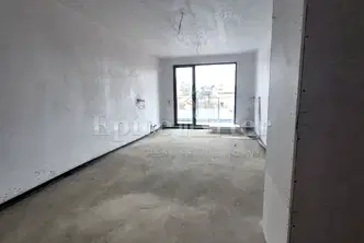 Двустаен апартамент в Перник, Мошино