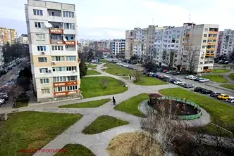Двустаен апартамент с южно изложение в Надежда 1, София