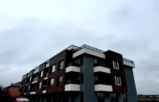 Двустаен тухлен апартамент с две тераси в Обеля, София