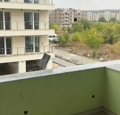 Снимка 2 — Двустаен апартамент с южно изложение и панорамна гледка в Остромила