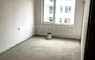 Двустаен апартамент с южно изложение и панорамна гледка в Остромила