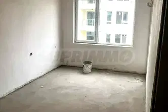 Двустаен апартамент с южно изложение и панорамна гледка в Остромила