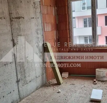 Снимка 4 — Светъл 2-стаен апартамент с паркомясто в Остромила, Пловдив