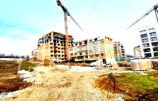 Двустаен апартамент с газово отопление в Овча купел, София