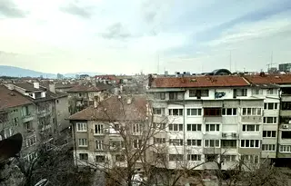 Голям двустаен апартамент с италианска кухня на ул. Черковна, Подуяне