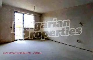 Двустаен апартамент с две тераси в Разсадника, София