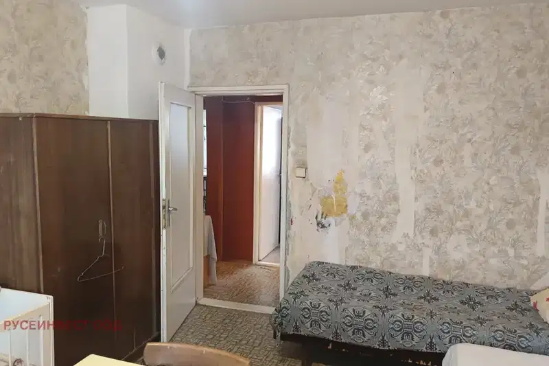 Двустаен апартамент в Русе, Родина 2