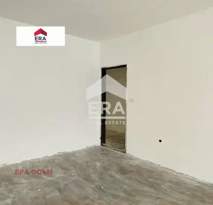 Снимка 3 — Двустаен апартамент в Широк център, Ловеч с две тераси