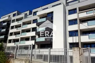 Двустаен апартамент с просторна дневна и тераса в Симеоново