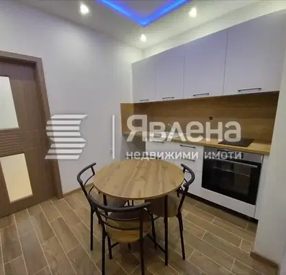 Снимка 4 — Двустаен апартамент в Пловдив, Тракия