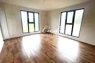 Двустаен апартамент в Шумен, Тракия