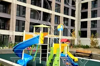 Двустаен апартамент с балкон и естествена светлина в Тракия, Пловдив