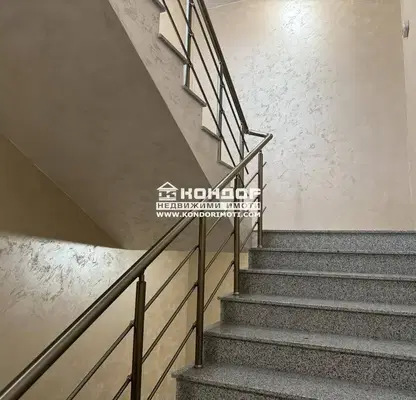 Снимка 4 — Двустаен апартамент в Пловдив, Тракия